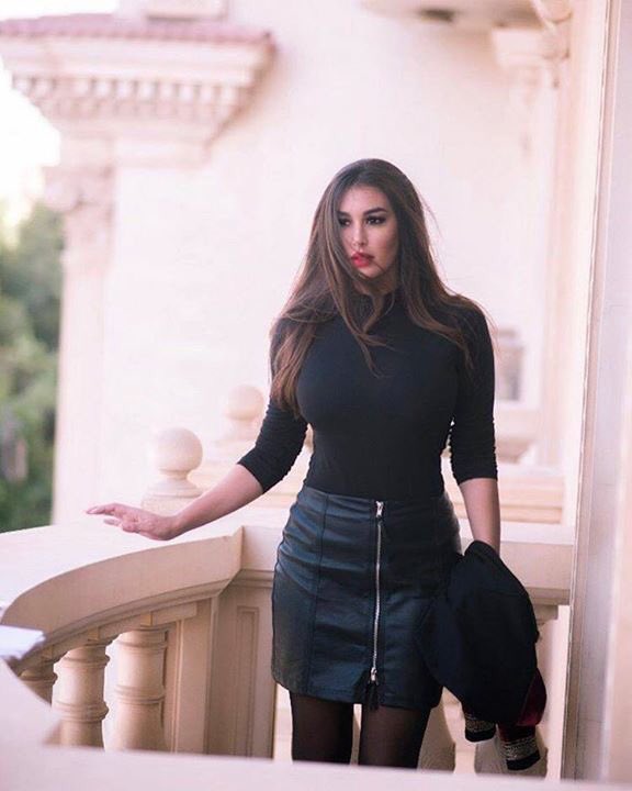 Ebrahimelnbtity's tweet photo. الانسان مش بياخد كل حاجه ، بس ياسمين صبري خدت كل حاجه والله ❤ https://t.co/exZ5pDqzxU