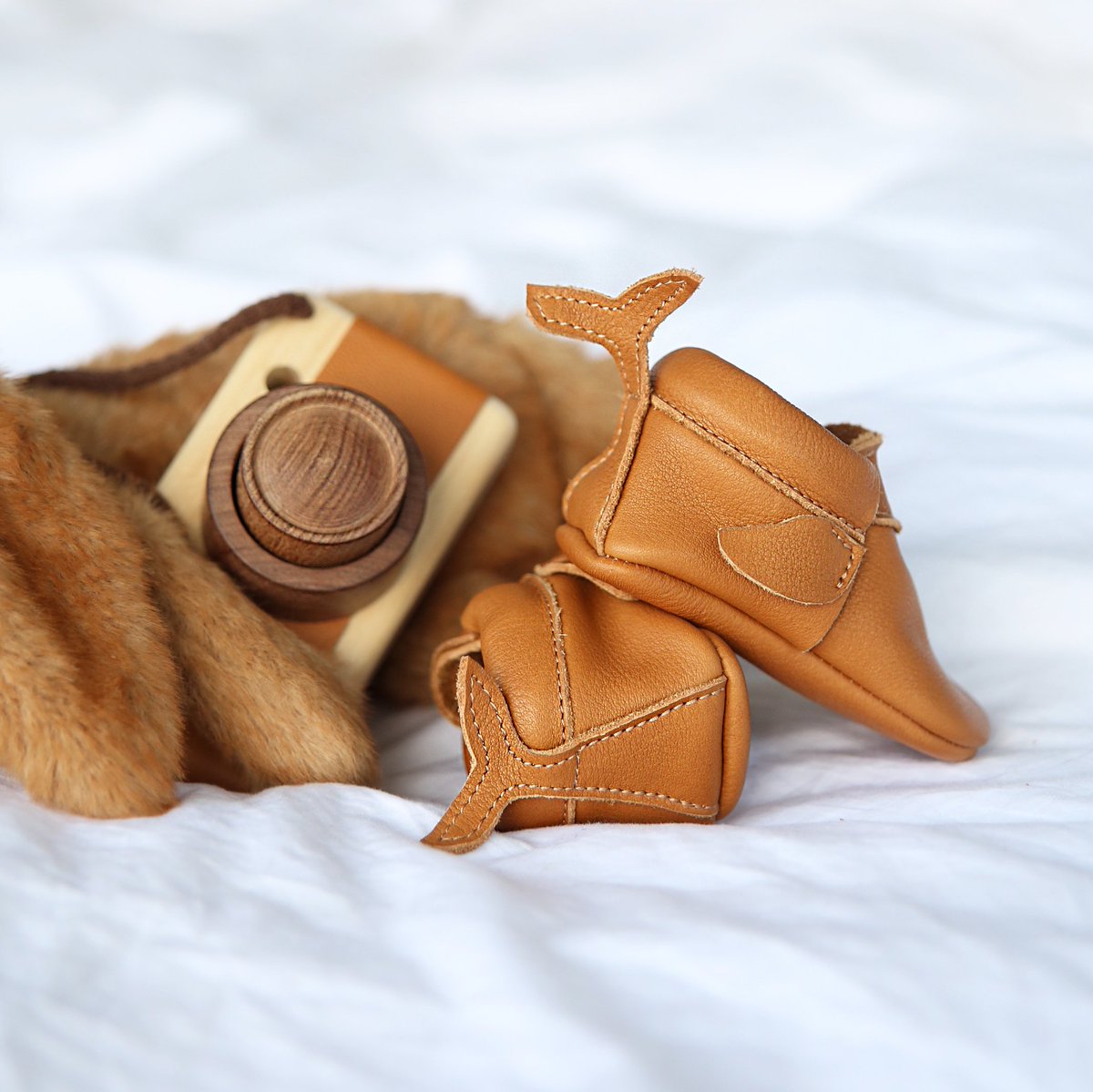 COOL COLLAB'
Mes chaussons BALEINES en collaboration avec @hippieya sont dispos en PRECOMMANDE jusqu'à demain soir!
jesus-sauvage.com/cool-collab-hi…