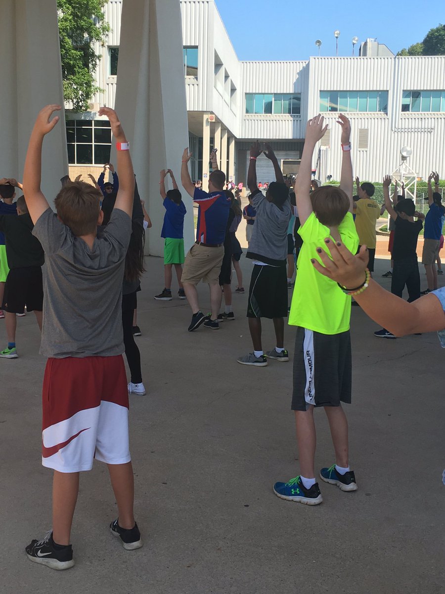 DrAmaraLynn's tweet image. Getting ready for another fun-filled day @SpaceCampUSA #MorningExercises #OnlyAtSpaceCamp @hrznes
