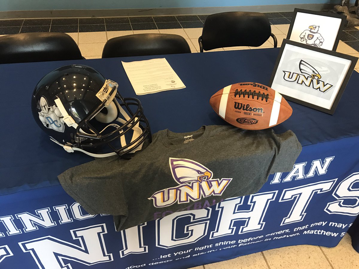 Signing day! DCS QB Brandon Mumy makes it official with <a href="/unwfb/">UNW Football</a>
#CompeteWithPurpose