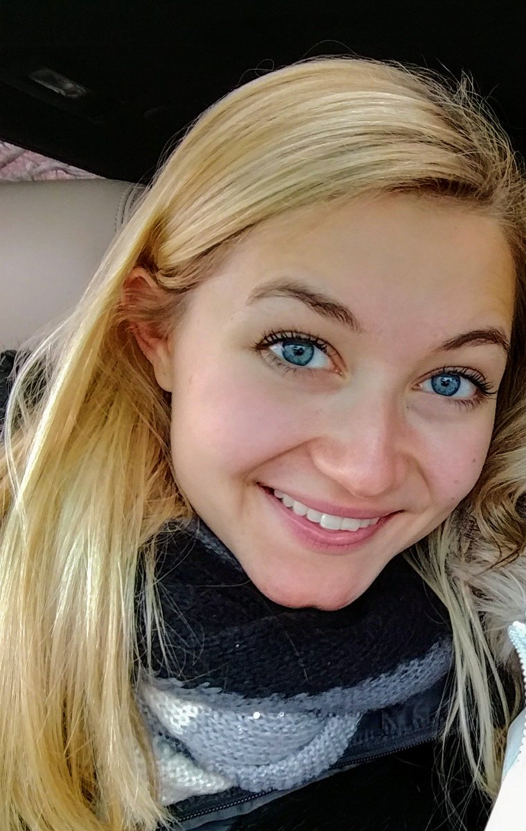 lag_gal1's tweet photo. 🎊 21! 🎊
#loveyou #happybirthday #shoproud #whatawoman #stillmybaby @MadelineLag https://t.co/jf5c4FDdOv