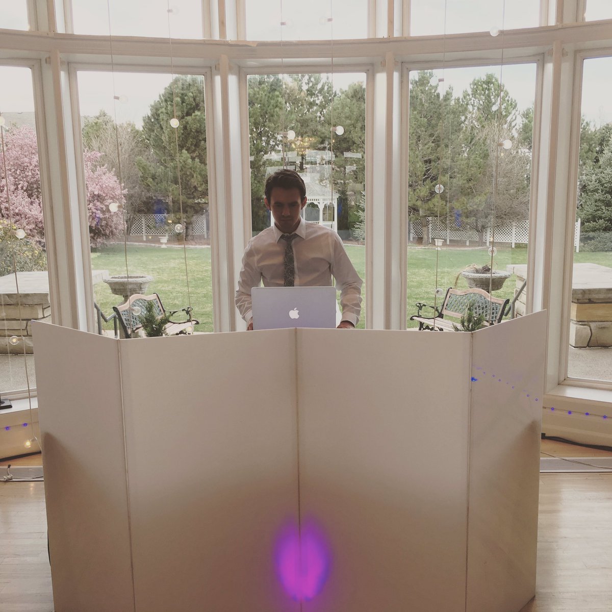ThEntertainMe's tweet photo. DJ Jason! #wedding #dj #Denver #weddingseason https://t.co/CumoHlIirA