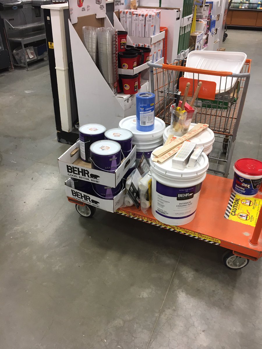 schmidtybehr's tweet photo. A nice little pro order to get the day going! #1982 #LetsDoThis @caseyo_behr @ScottRud1 @ghutch1988 https://t.co/6VJdloQhpa
