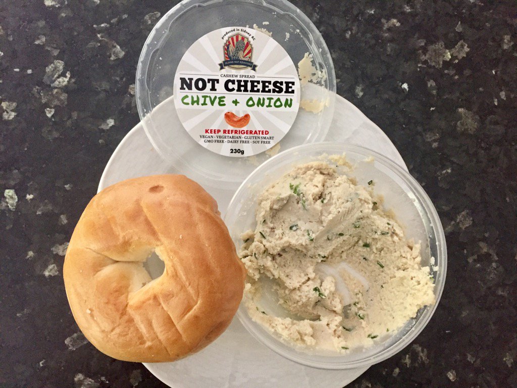 notcheeseYYJ's tweet image. My favourite breakfast. #vegan #notcheese #yyj #ShopLocal