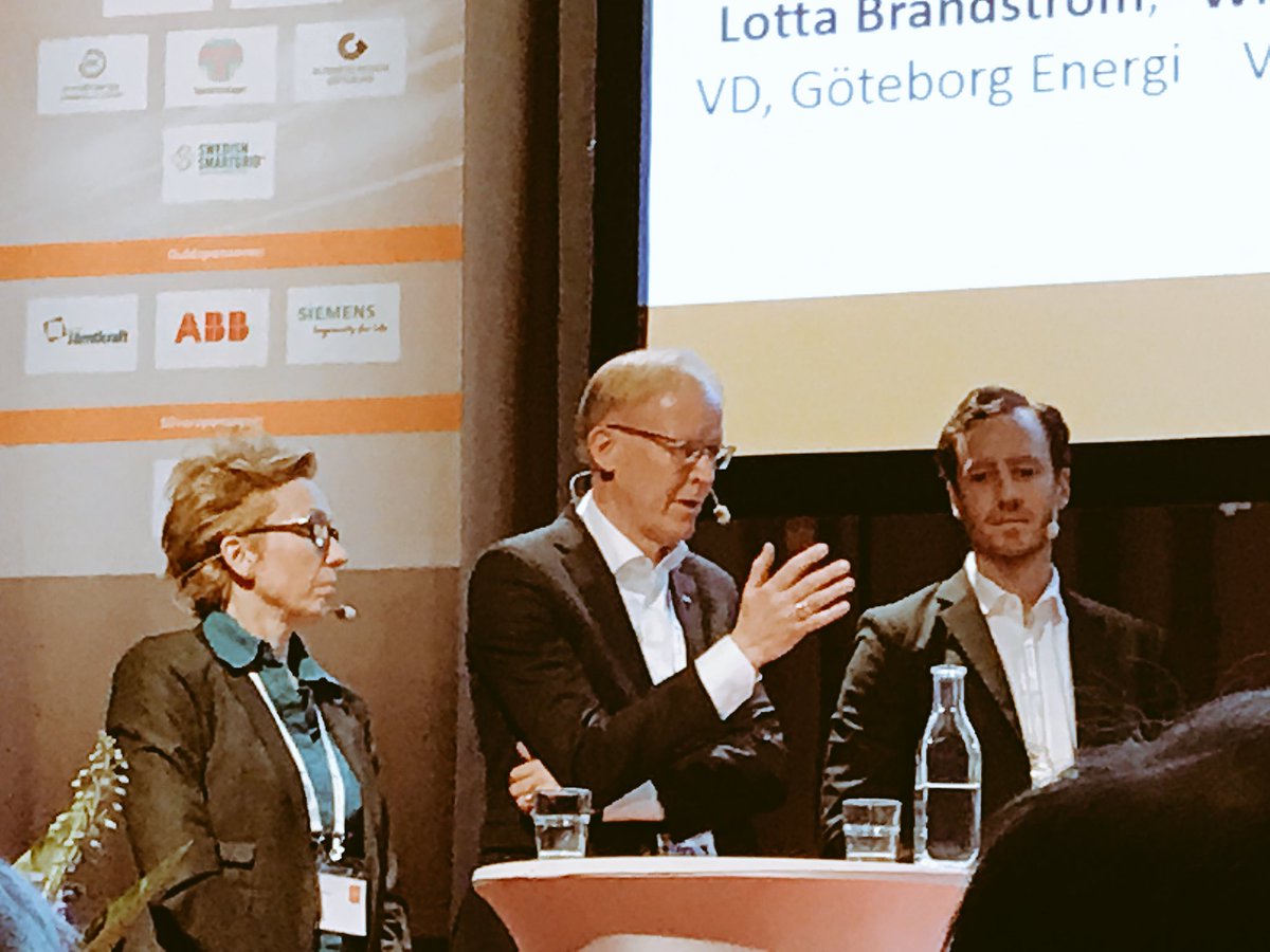 PerSellden's tweet photo. Jag kommer från Dalarna, det måste vara lite djälvar anamma säger @J__Soderstrom om att @ABBSverige vill vara med och förändra #PCSummit17 https://t.co/PxDoGeTEHF