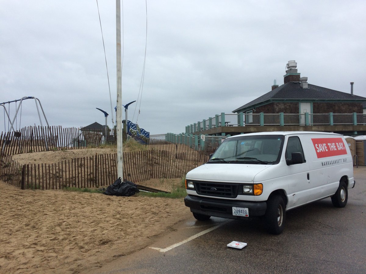 RIStateParks's tweet image. A big thank you to Washington Trust Bank and @SaveTheBayRI for their clean up of RI State beaches this weekend!