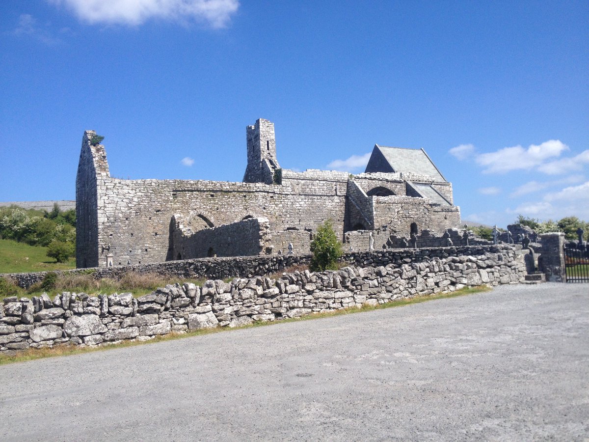 Petermooneytour's tweet photo. Absolutely beautiful day deep in the #burren. One of our stops today was in the magnificent #Corcomroe #Abbey. Just outside #ballyvaughen https://t.co/1fhQoixgls
