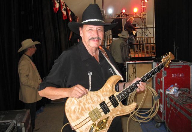 Happy 82nd Birthday to one of the legends of surf music Nokie Edwards of The Ventures!     