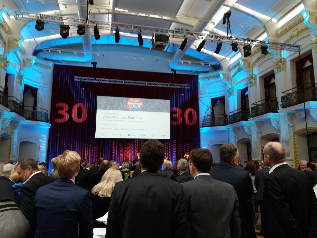 hahvenjarvi's tweet image. Jetzt #ErasmusPlus 30 Jahre at #Vienna #Sofiensäle