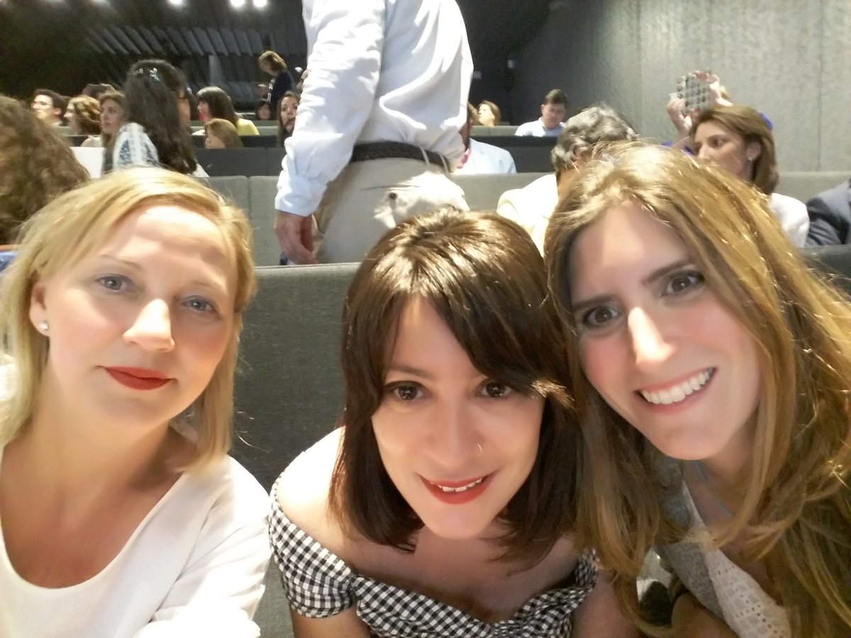 ComitoNicoletta's tweet photo. En Caixaforum Sevilla para las entregas de premios #IncorporalaCaixa. @LaCarihuelaCor empresa premiada, aliada de nuestro #plandeempleo https://t.co/UTBqoBDeWy