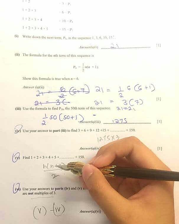 zuni_chopra's tweet photo. When you are an #artist but your ma still making you take the finals. #ExamSeason #TryingNotToFail https://t.co/jNeYWUhcGB