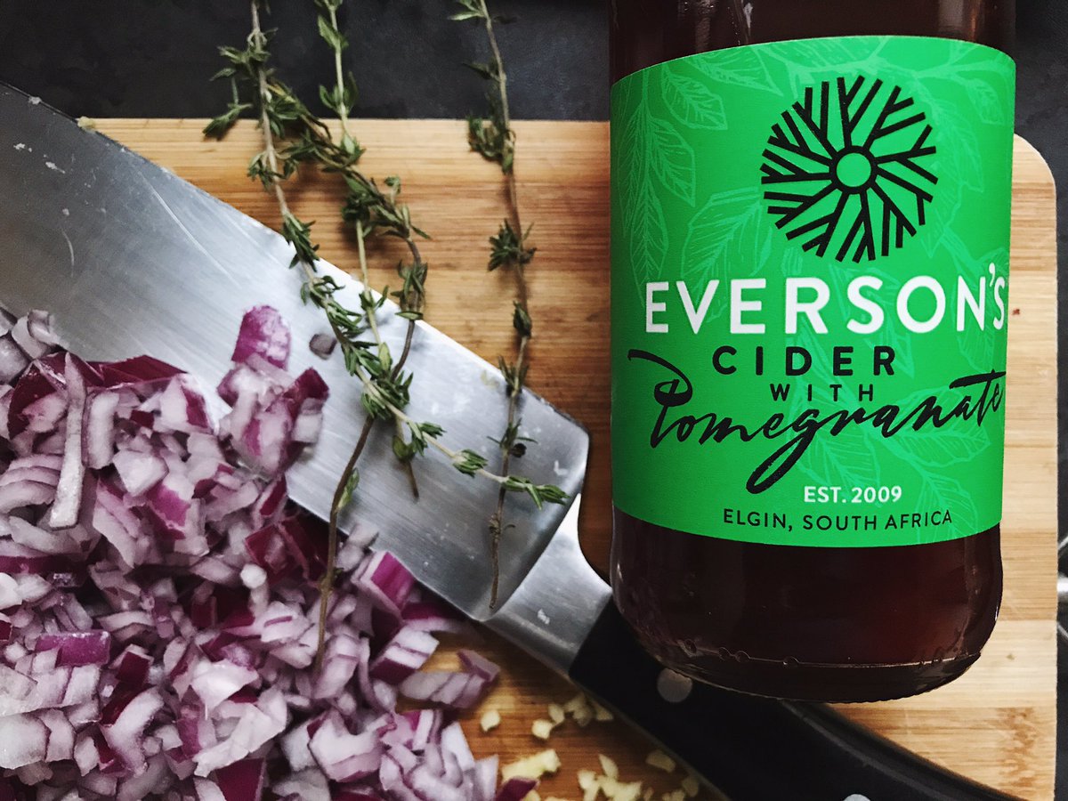 EversonsCider's tweet photo. The worst of the week is over already! Let's get cooking with some good pomegranate.
#eversonscider https://t.co/LlXG7eRWz7