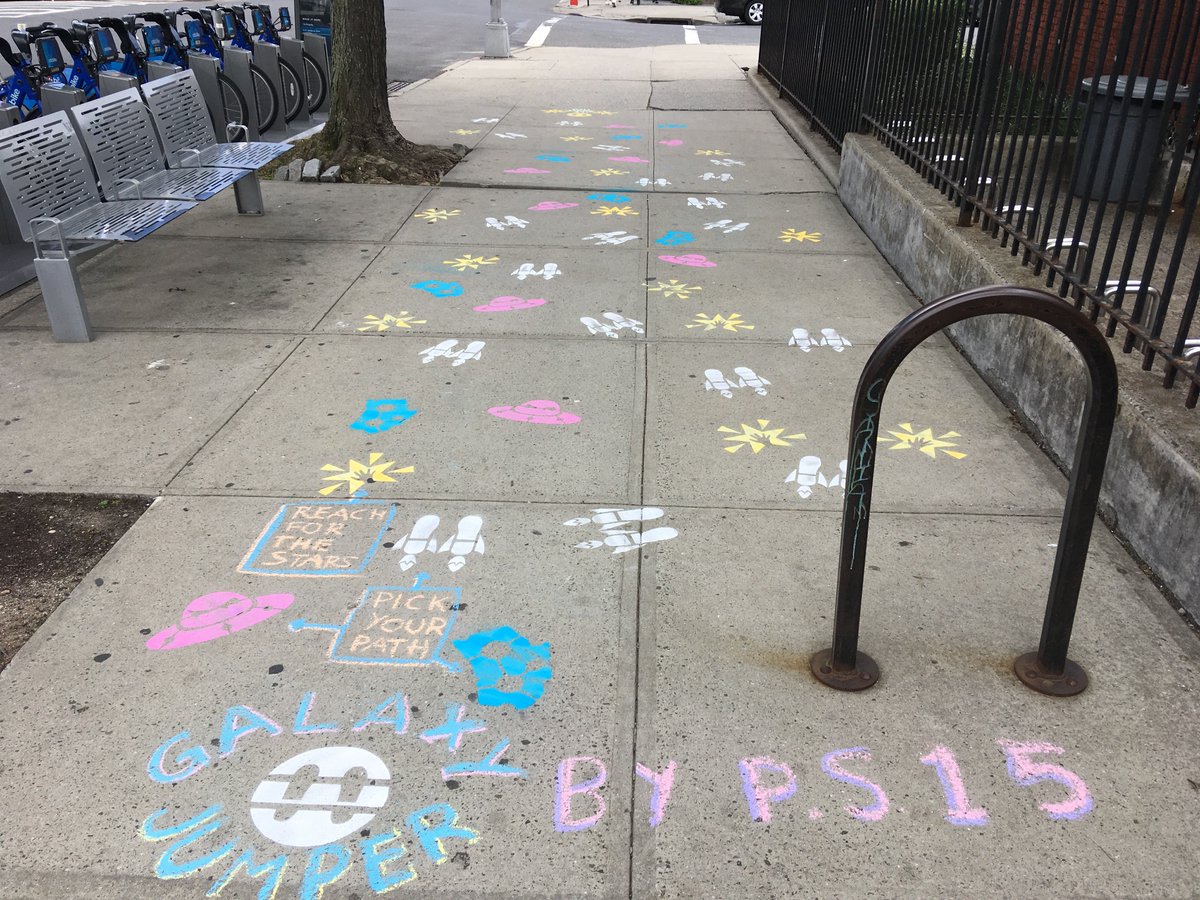 giganticmech's tweet image. Check out Galaxy Jumper, the fresh @kaboom game we designed w/PS 15 kids, now making it's debut at the Red Hook library #playeverywhere