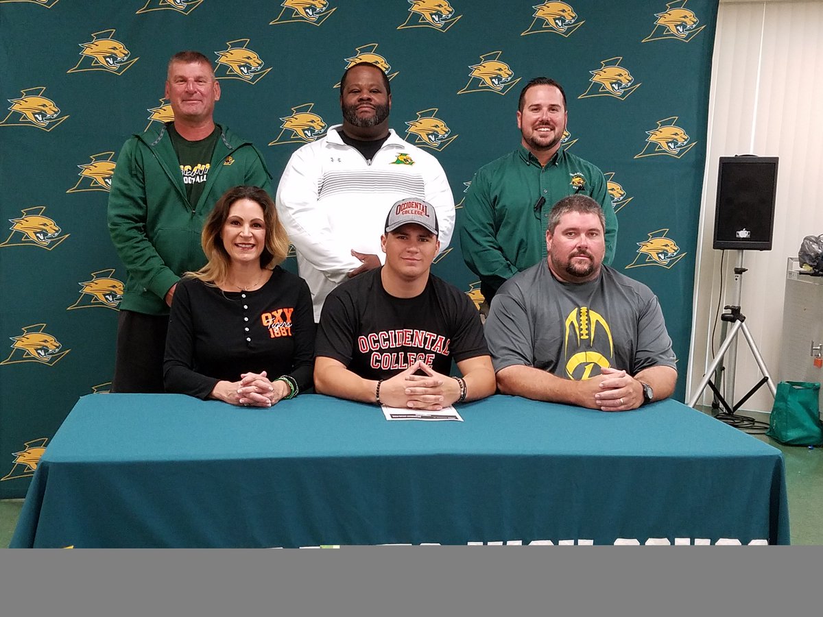 LHSPantherAth's tweet photo. Congratulations Zach Ulseth, Occidental bound https://t.co/HHTkDLYoJC