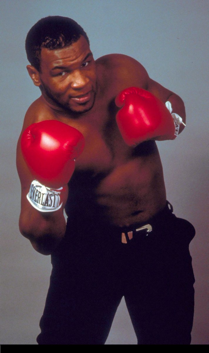 Kode_Store's tweet photo. Find our latest range of boxing T-Shirts, Hoodies &amp; Sweatshirts here https://t.co/tIJvssmTC1
Including Mike Tyson, Anthony Joshua and more! https://t.co/V5ECcCncmt