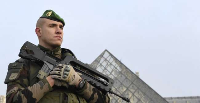 SArmurerie's tweet photo. https://t.co/HExHfymymN
#vetementmilitaire #gilettactique #filetdecamouflage
#airsoft #archerie #stockarmurerie #surplusmilitaire https://t.co/PcwzNKB81X