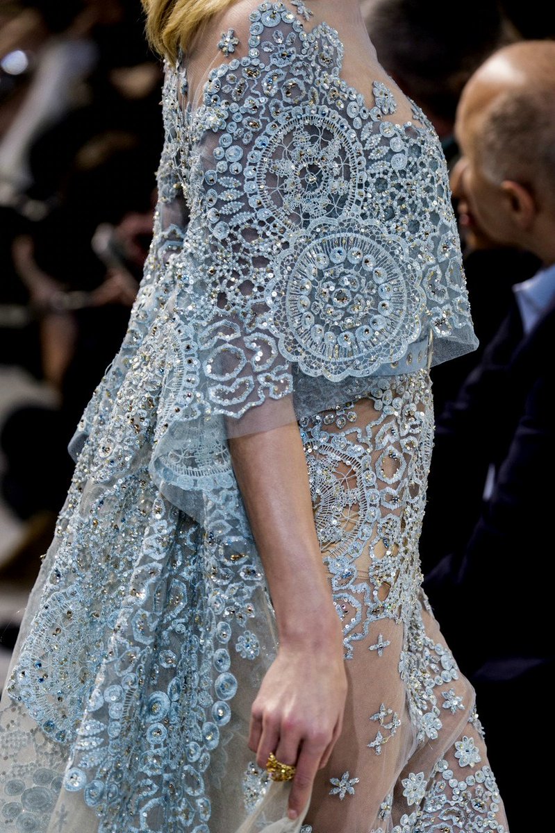 CGdrawing's tweet photo. Elie Saab https://t.co/doM42d5VRE