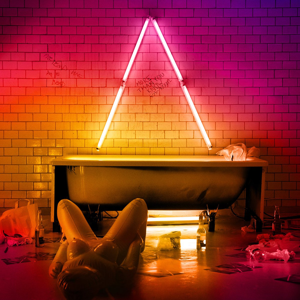 .<a href="/Axwell/">Axwell</a> Λ <a href="/Ingrosso/">Sebastian Ingrosso</a> will have a new EP out at the end of May! The first single – Renegade – drops this Friday!

🎫 → goo.gl/CnQlcI
