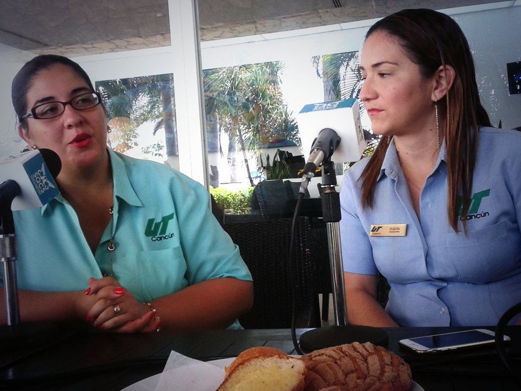 Vivian Cuevas y Leyli Solis de la <a href="/UTCancun/">UT Cancún BIS</a>, invitan al Taller de Comunicación Intercultural: 20 y 21 de mayo.