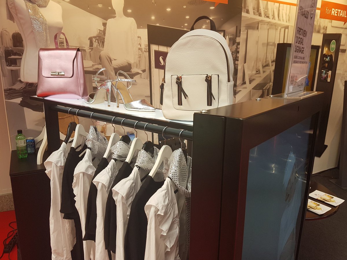 CreativeatDelta's tweet image. Loved seeing the innovation at #RDE2017 and #RDSE2017 - check out this digital clothes rail from our friends at @FT_FirstView