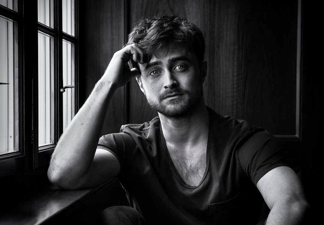 RadcliffeFrance's tweet photo. #Photo: Nouvelle photo de Daniel issue d'un photoshoot pris par Wolf Lux lors du Zurich Film Festival, le 30 septembre 2016. https://t.co/vS4wkinnap