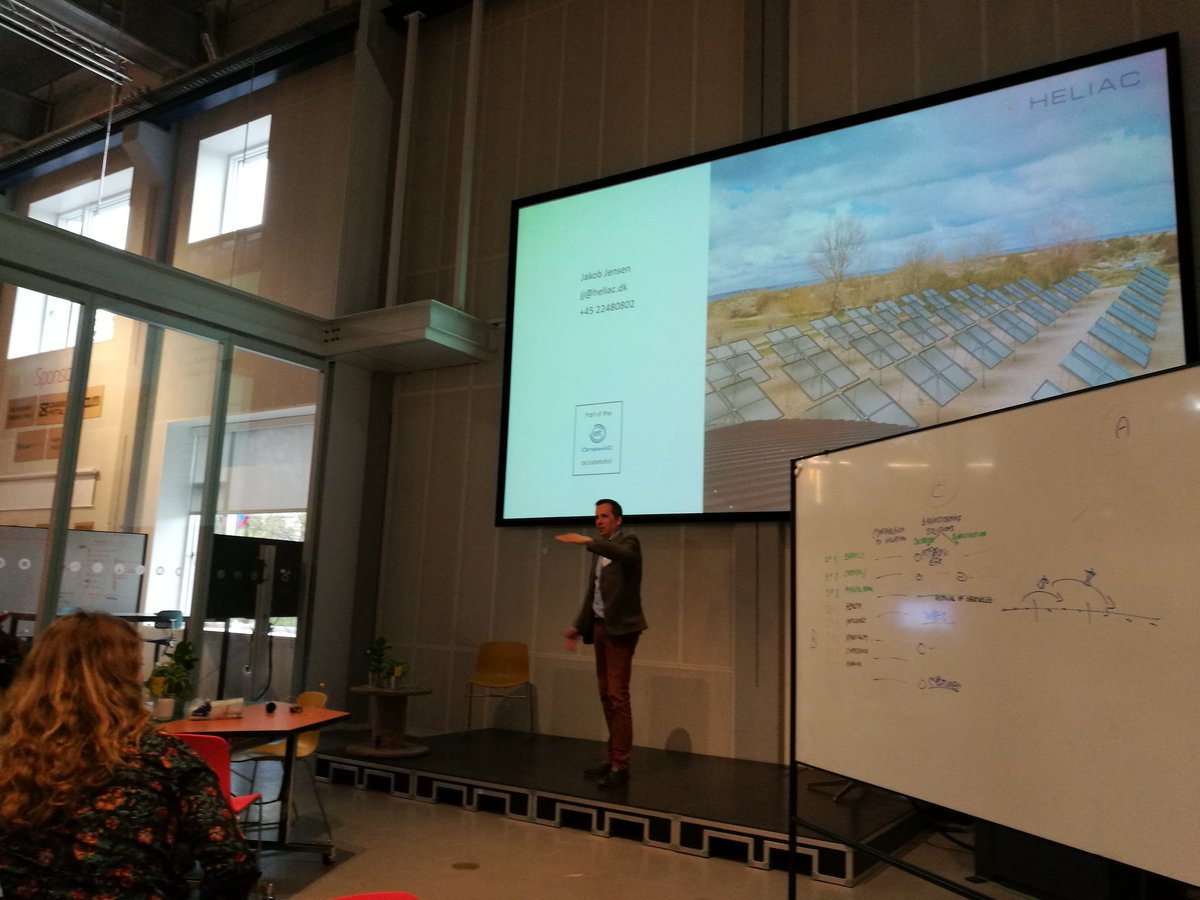 eccemarco's tweet photo. Fascinating presentation by @jakobsteen about his venture #Heliac. Cheap concentrated solar. Great potential and energy efficiency! https://t.co/dq5kvqSO39