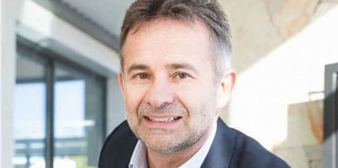 MidiLibre_Eco's tweet photo. #Montpellier : Keetiz, un réseau social pour les commerces et consommateurs https://t.co/NgClQWdJiN https://t.co/SZDmi7VDEZ