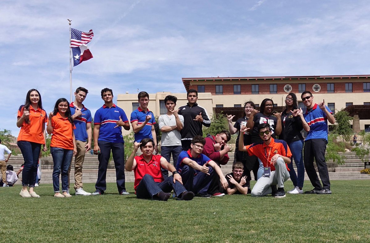 Maria_Isaac's tweet photo. #HarmonyCollegeBound @utep @harmonyminers #classof2017 #seniorday #college2explore #HarmonyIsCollege4All https://t.co/p4CjqfsPn1
