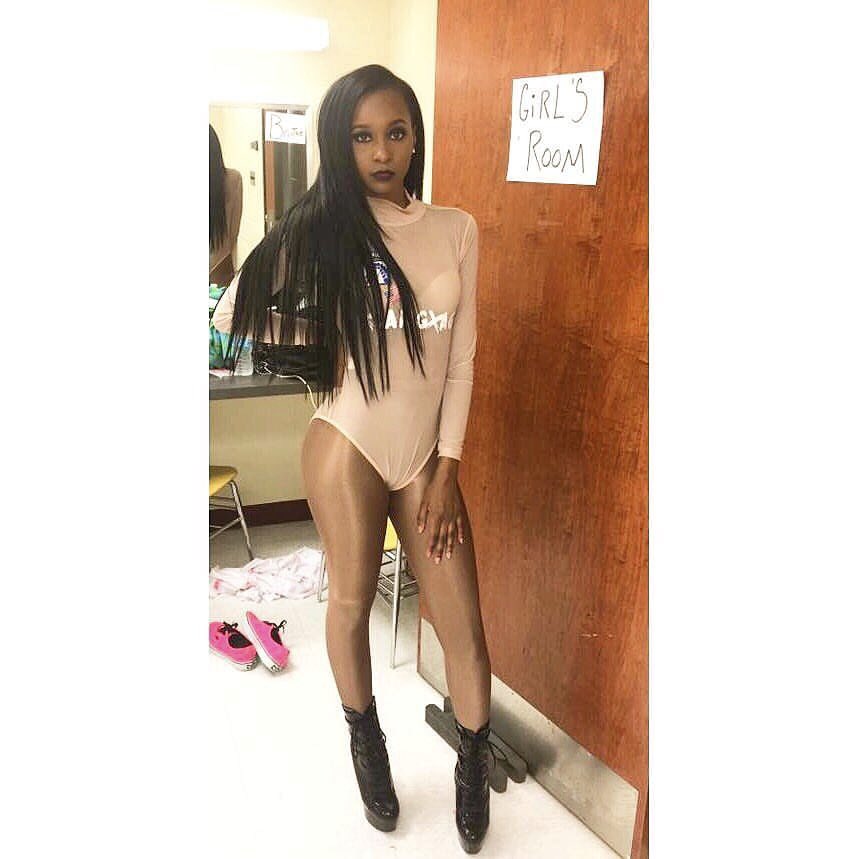 DunbarModelsInc's tweet photo. When your models come All the way through😍😍😍... Secretary. Briana wasn't playing on the runway but slaying on the runway💁🏽‍♂️@PLDHS414 https://t.co/8lIVNcbWcS