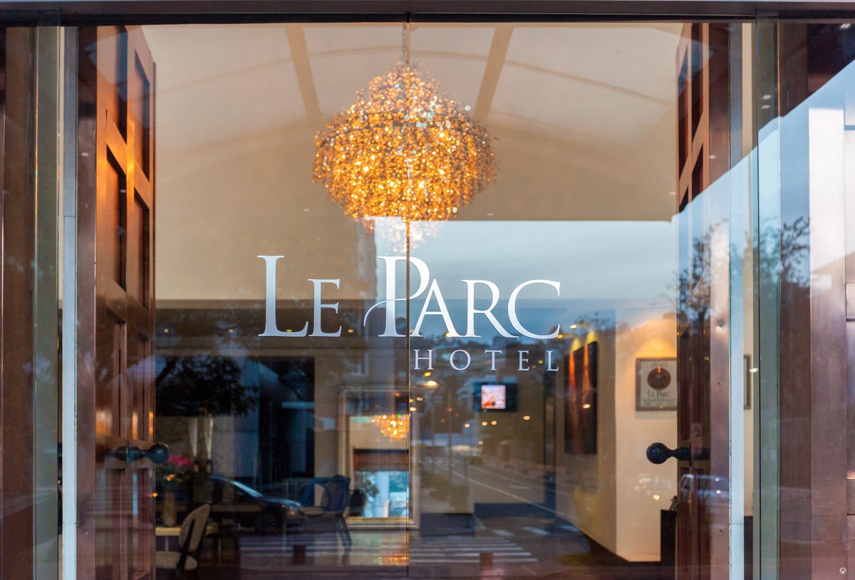 LeParcHotelEc's tweet photo. Mereces descubrir lo que hay detrás de esta puerta. ¡Te sorprenderás! @LeParcHotelEc #BeyondStars #quitohotels #boutiquehotels #FelizMartes https://t.co/Tp6Tkld9TK