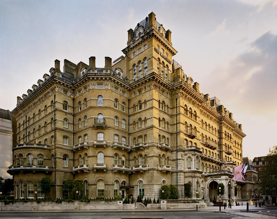 TheLanghamHotel tweet picture
