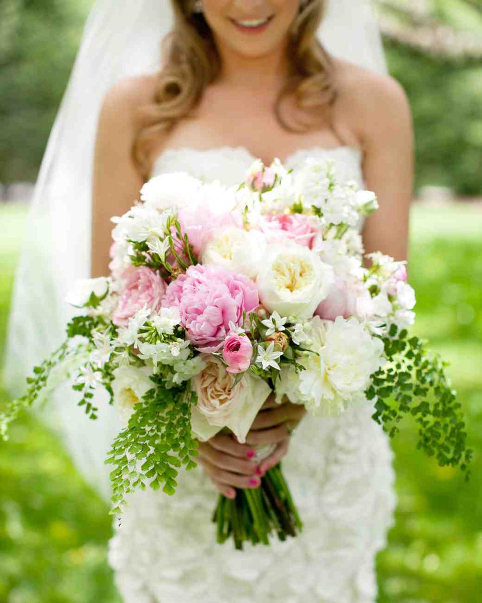 WaverlyBride's tweet photo. 50 Fresh Spring Wedding Bouquets https://t.co/5UFy1QY4yC https://t.co/mI0QUj4w9N