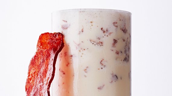 bitememore's tweet photo. ICYMI: Check out these outrageous recipes by our fave Canadian bloggers like @nancyscravings @Choperella and more! https://t.co/uPU1AG8Xld https://t.co/a7AEimDUrB