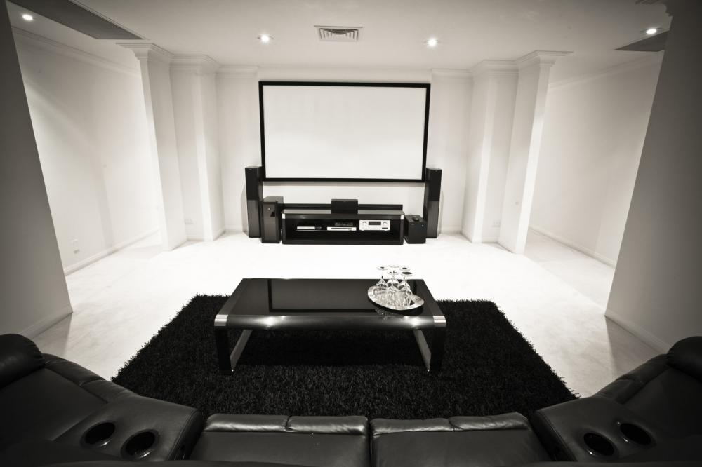 SRElectricians's tweet photo. Building a home theater? Don't forget the surge protector! Here's a look at the best on the market! https://t.co/ynXZ7jE8YJ https://t.co/qsGliWQM8t