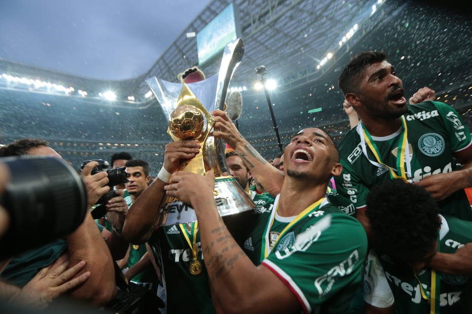 GomesAecio's tweet photo. Dos 12 grandes do Brasil, quem é maior o campeão do século XXI? Confira! (Via... https://t.co/aY5LDiN5sB by #Estadao via @c0nvey https://t.co/rUTkjQB4is