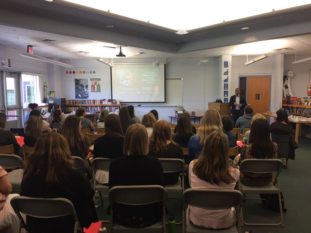 Outstanding presentation from the "Robin Hood of Literacy" - Mario Palma #allin4theVille #KindergartenSummit