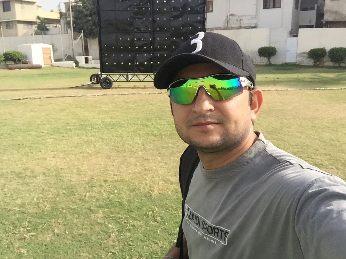 FaisalIqbalCric's tweet photo. Sweating out Hard 😓 in this heat🔥☀️ is the Best thing happens to me!! 🏏😊😎 #Training #SkillsPractise #IrishLeagueSeason #TestComeback 🏏 https://t.co/pbPkAc50zD