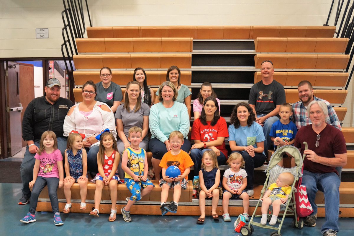 KYbornlearning's tweet photo. The Farmington Elementary BLA had a great year!  We can't wait to see these families return next year. https://t.co/A9iImZlZoW