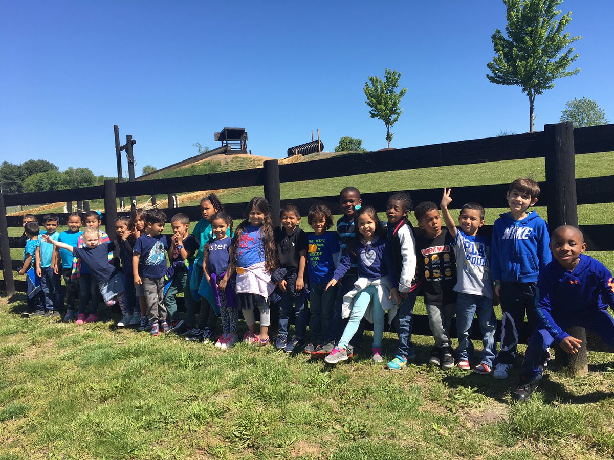 morgankhuey's tweet photo. Today was a super fun day in K for RRD!  We loved our field trip to Leesburg Animal Park. @RRD_LCPS https://t.co/leyyK3ggBU