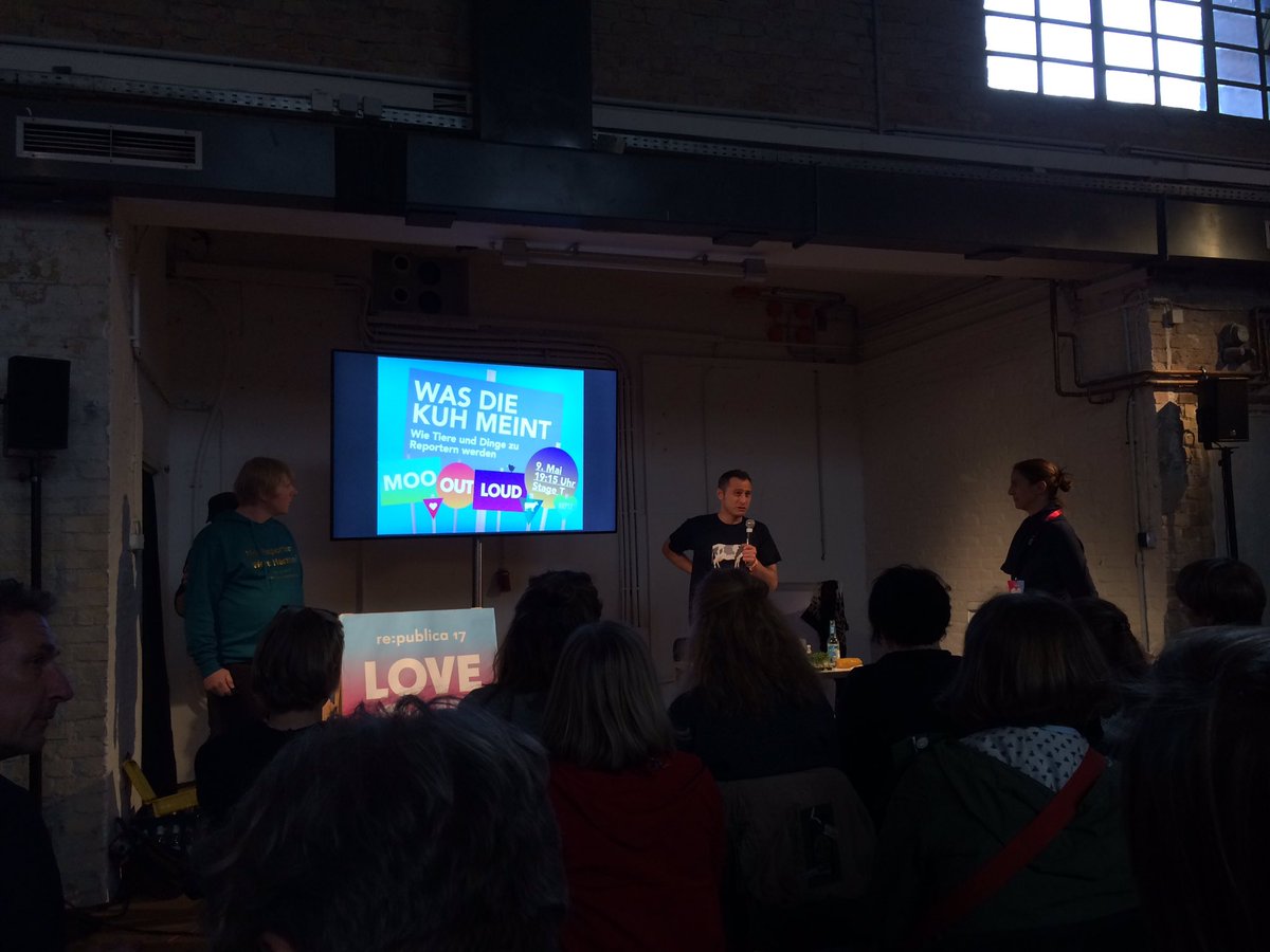 jospang's tweet image. Jetzt wird&apos;s tierisch auf der #rp17! 
&quot;Den Kühen eine Srimme verleihen!&quot;
#Sensorjournalism
#sensorjournalismus
#loveoutloud