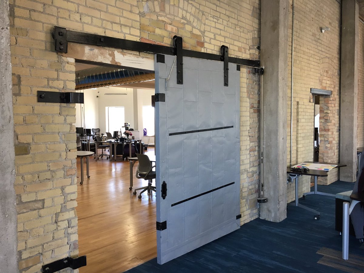 BrianMoelich's tweet photo. Having some fun at the new @Communitech Data Hub #startups #kwawesome https://t.co/xqQCInoGb8