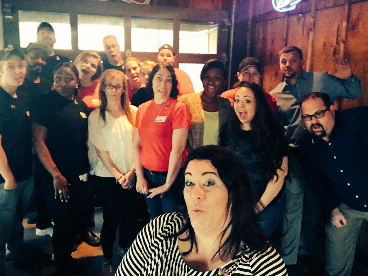 christine99_98's tweet photo. Service MGR Dev. Workshop today in Keith's region! #passiontoserve Amazing group of Trainers at a TTT Too! Luv my job! https://t.co/bpYvSbznua