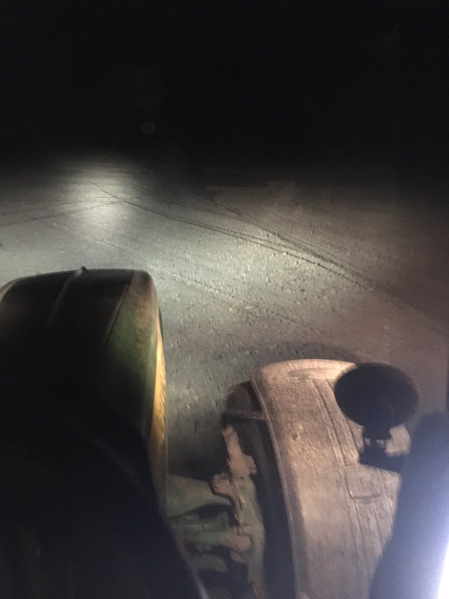 Night shift in the 8420. AC would be nice. Better now that the suns down. #shesahotone #driveon