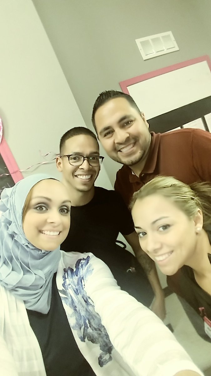 zainasalma11's tweet photo. #teamrelentless Awesome time in Miami #WVisplacetobe @WirelessVision @tubbs8808 @thatsammori @JRojas537 @LaylaMoo18 @simplesimon34 https://t.co/dXYM8au8W1