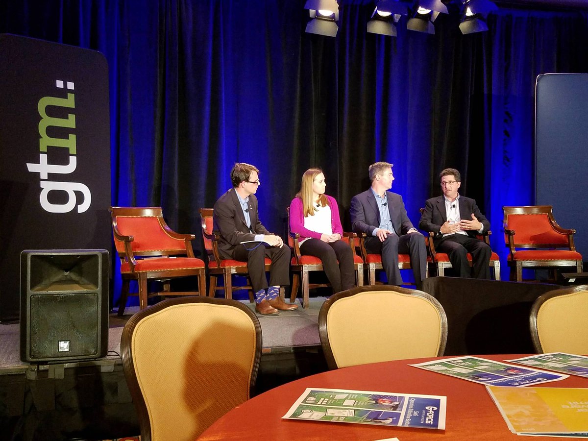 realdancollins's tweet photo. #solarsummit Rethinking O&amp;M and Asset Management #gtm2017 #greentechmedia - https://t.co/Ylaq1lAedf https://t.co/nFY1katYbq