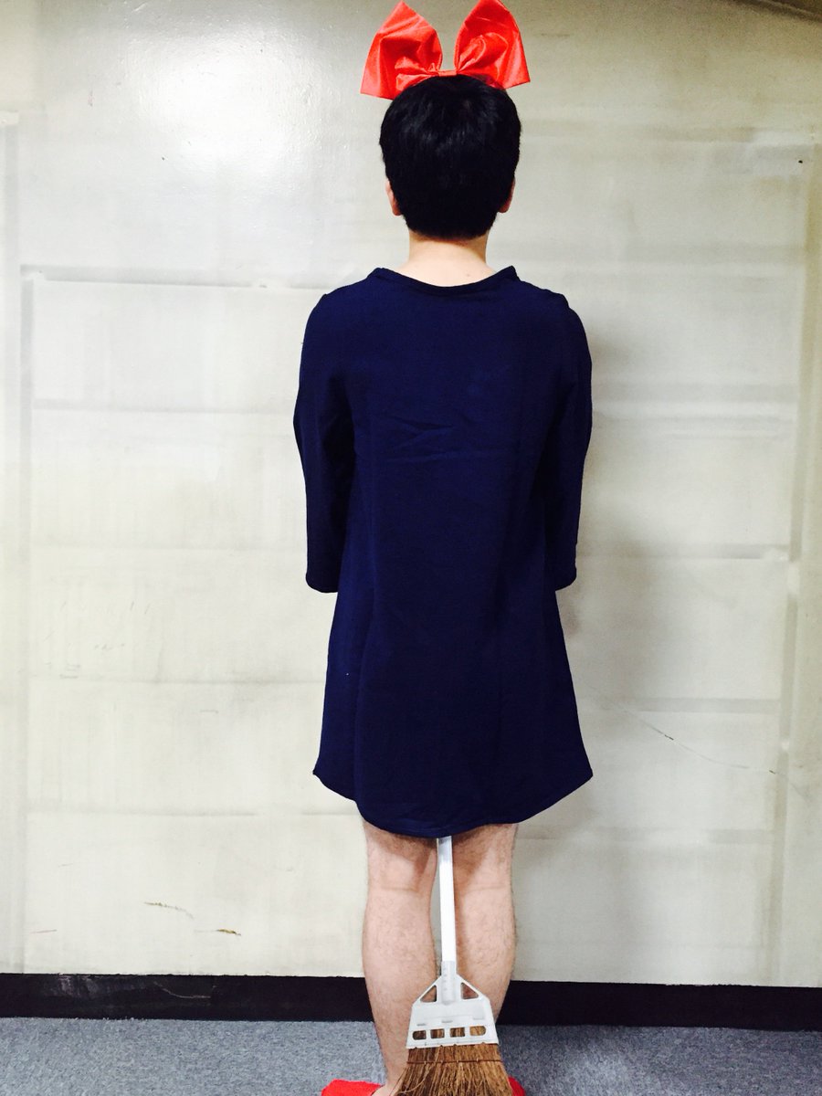 試験管ベビー Twitter वर 拡散希望 春夏秋冬春夏冬中 で使用したどこかの魔女便みたいな衣装 サイズは男性が着るとミニになります そもそも男が着るものなのか リボンカチューシャとワンピースでセットです 靴とホウキはセット対象外 写真は