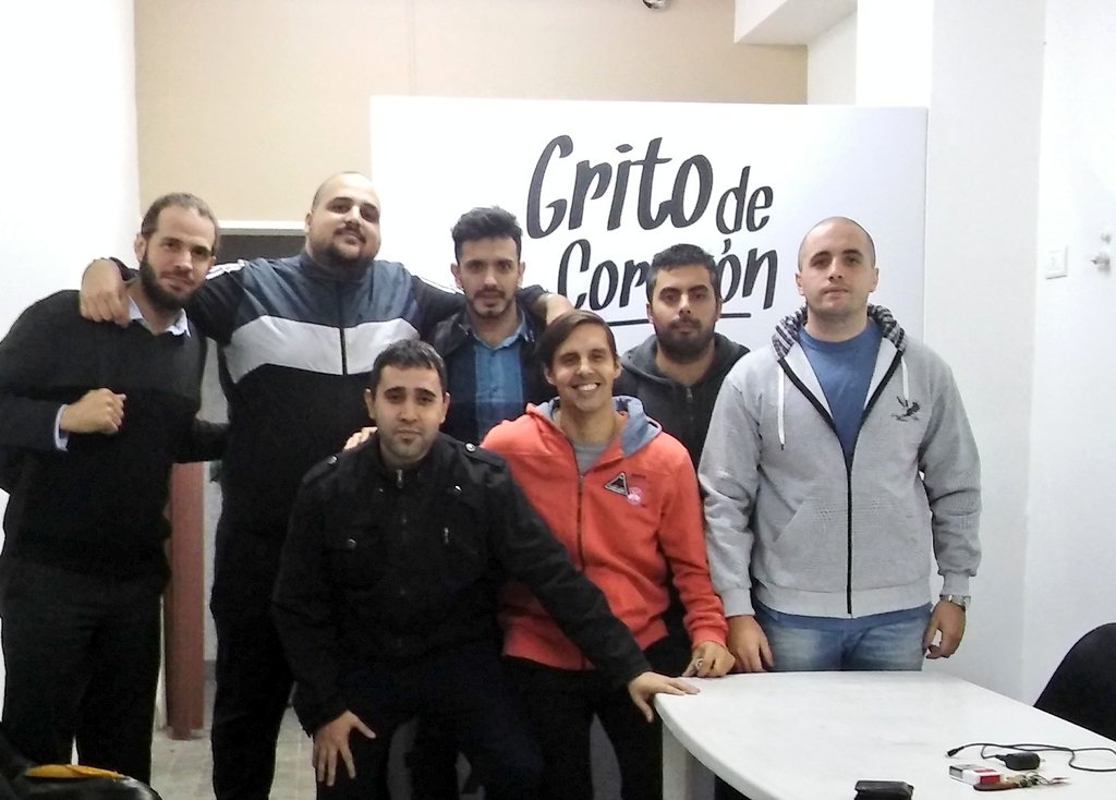 SComuna3's tweet photo. En el centro de atención comuna 13, Moldes 1927. Trabajando para la #CorrienteAmplia . https://t.co/7uge4tNLPU