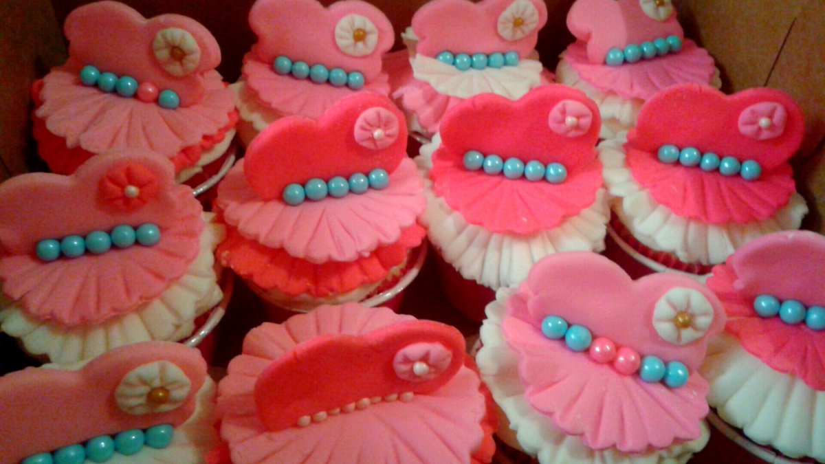 BryeCupcakes's tweet photo. Get your babe a box of #CupcakeDress #BryeCupcakeDress #BestGiftEver #OrderABox info@bryecupcakes.com https://t.co/5OA7PIIHO9