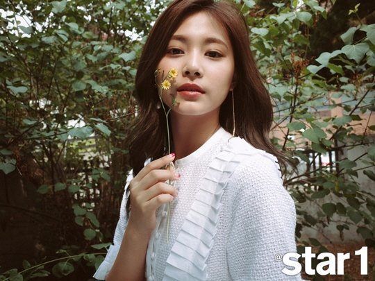 choutzuyu99's tweet photo. there is no justice in this world.
look how incredibly beautiful. #insideandout #truevisuals https://t.co/dfFYxCm90i