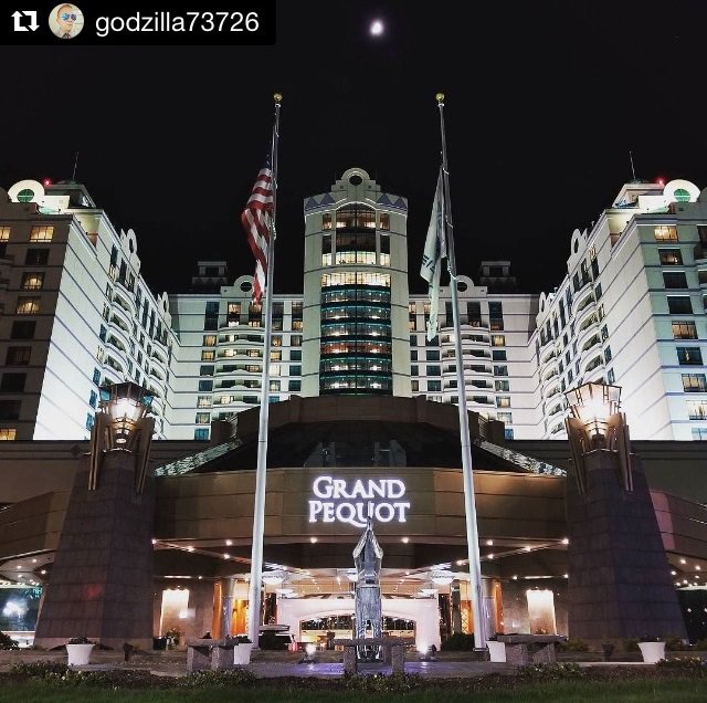 FoxwoodsCT's tweet photo. Have a Grand night! https://t.co/upd4knXsUx